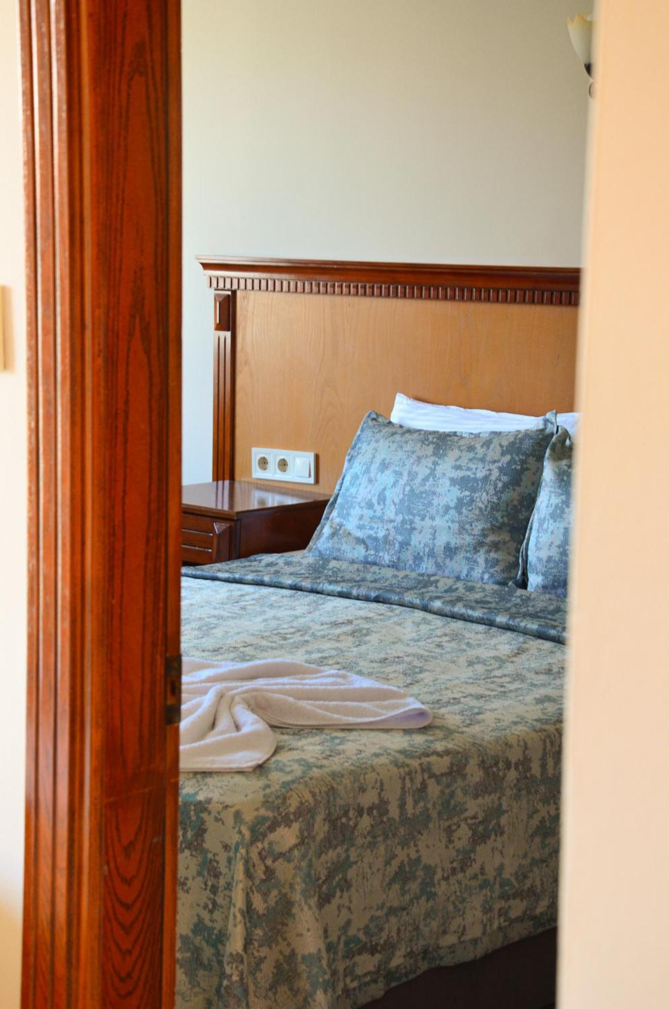 קוסדסי Rosy Suites Hotel מראה חיצוני תמונה
