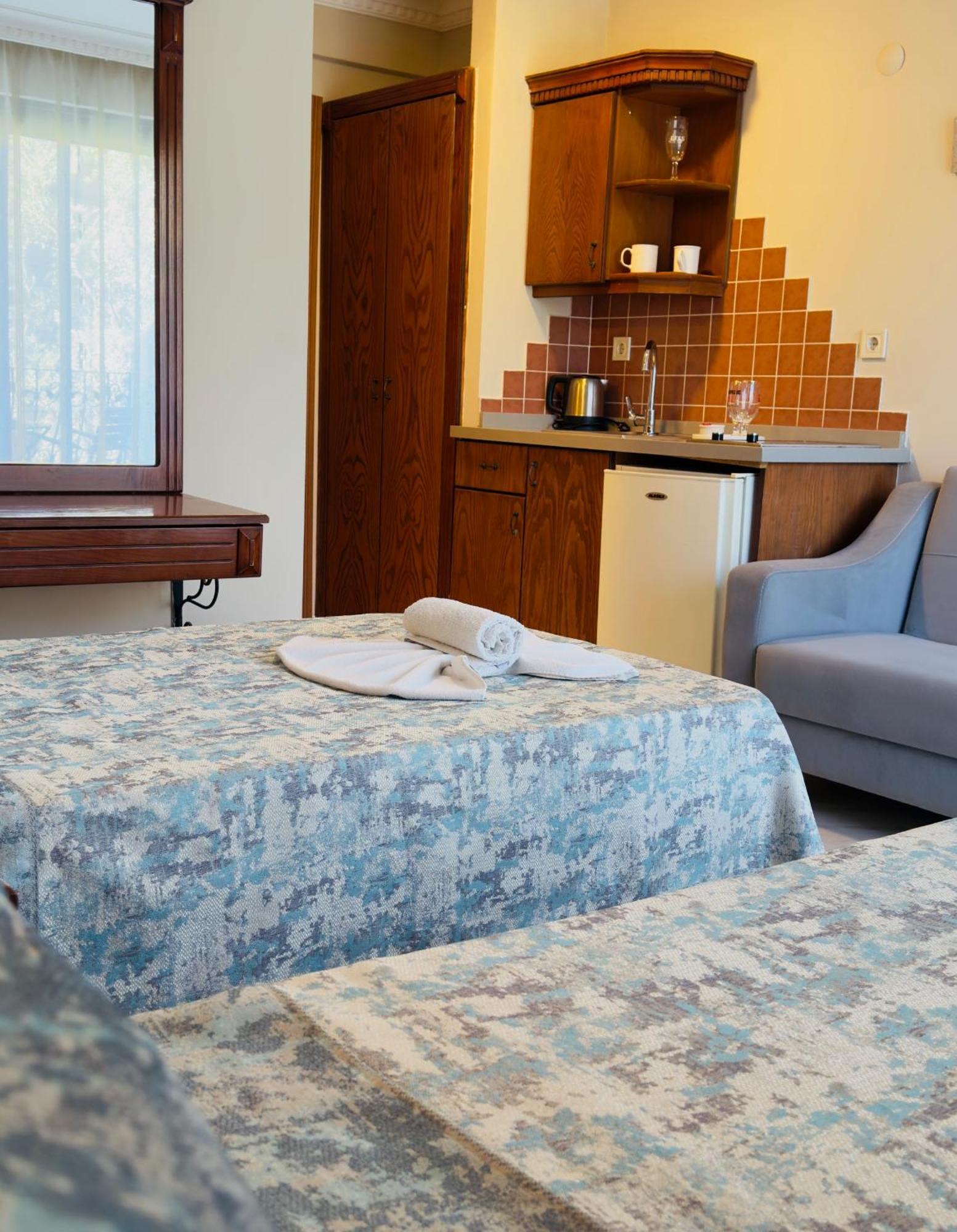 קוסדסי Rosy Suites Hotel מראה חיצוני תמונה