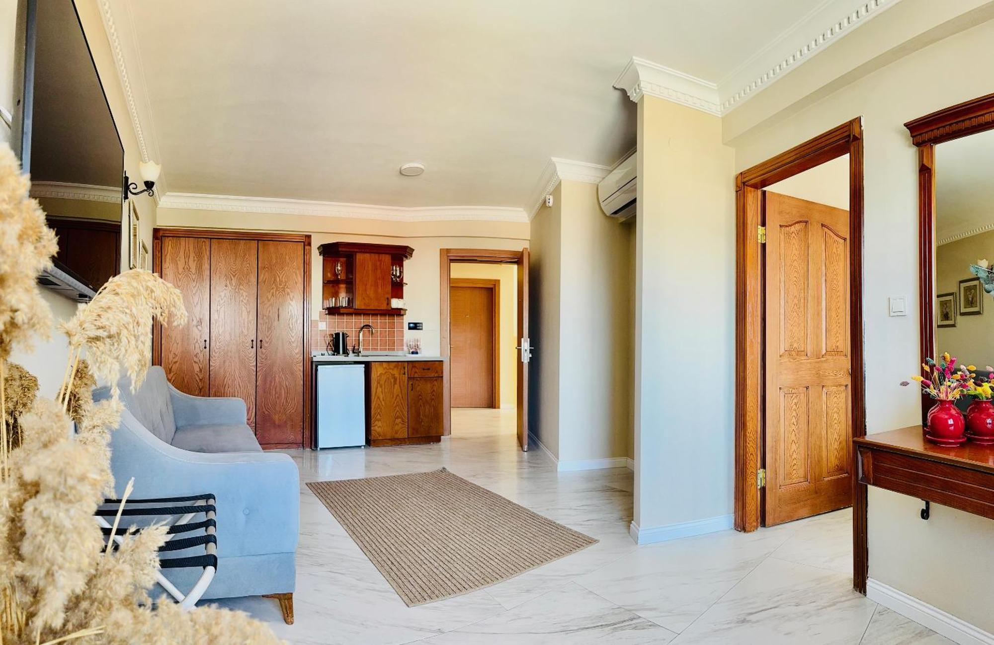 קוסדסי Rosy Suites Hotel מראה חיצוני תמונה